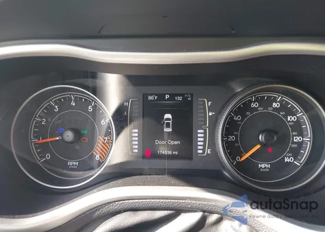 2015 Jeep Cherokee Latitude из США, поврежденный, VIN 1C4PJMCS9FW697173